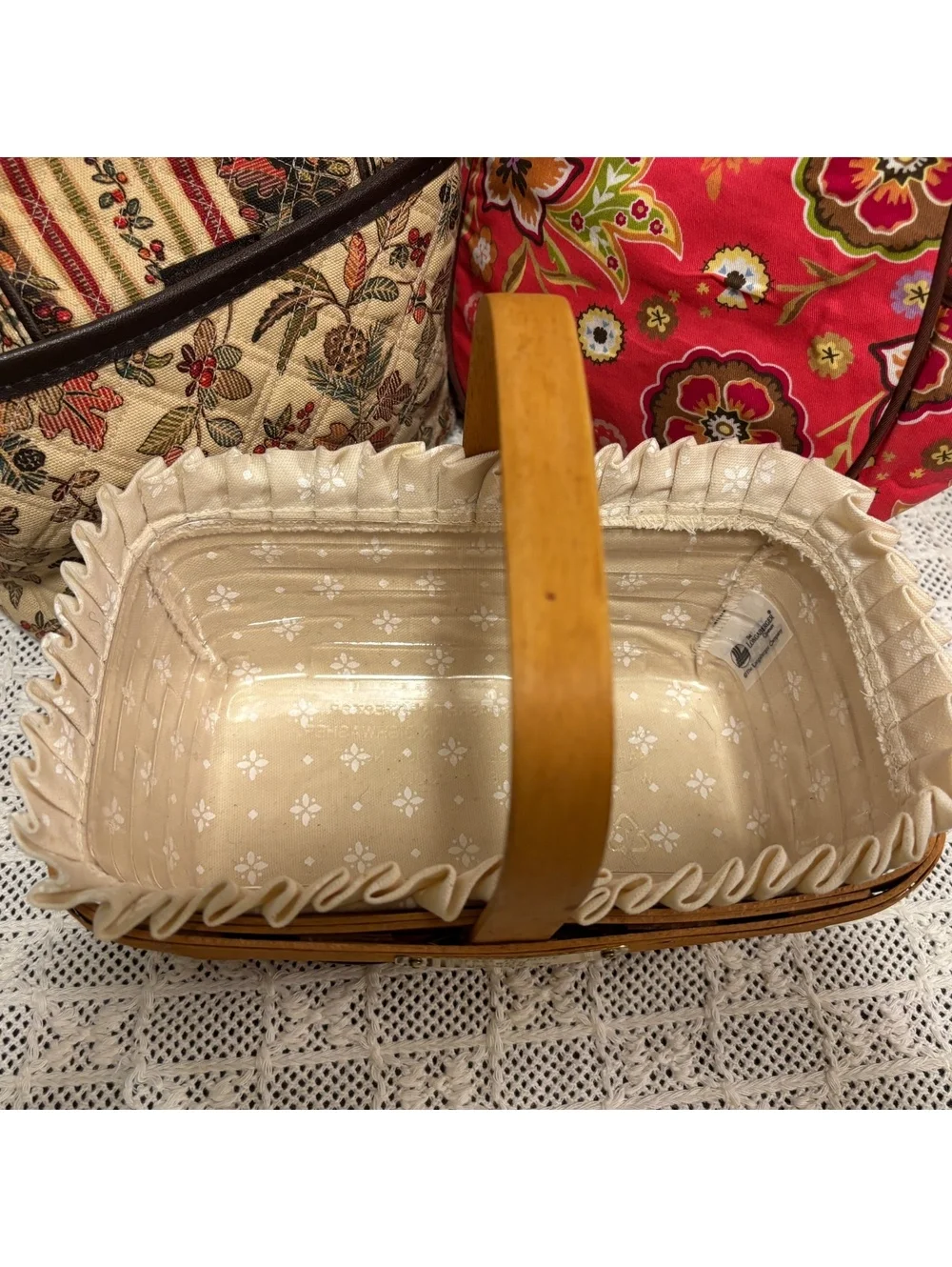 Longaberger Basket with Liners & 4 Signatures - 1995 & 2 Purses